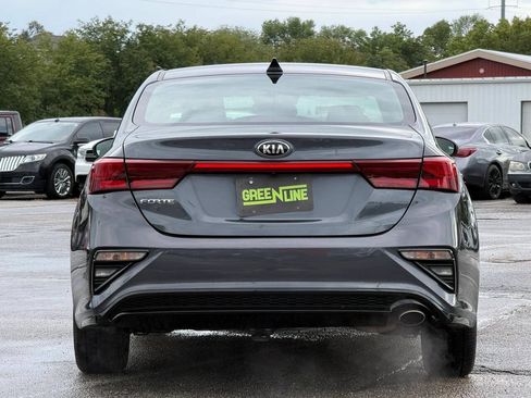 Used 2019 Kia Forte LXS FWD image 4