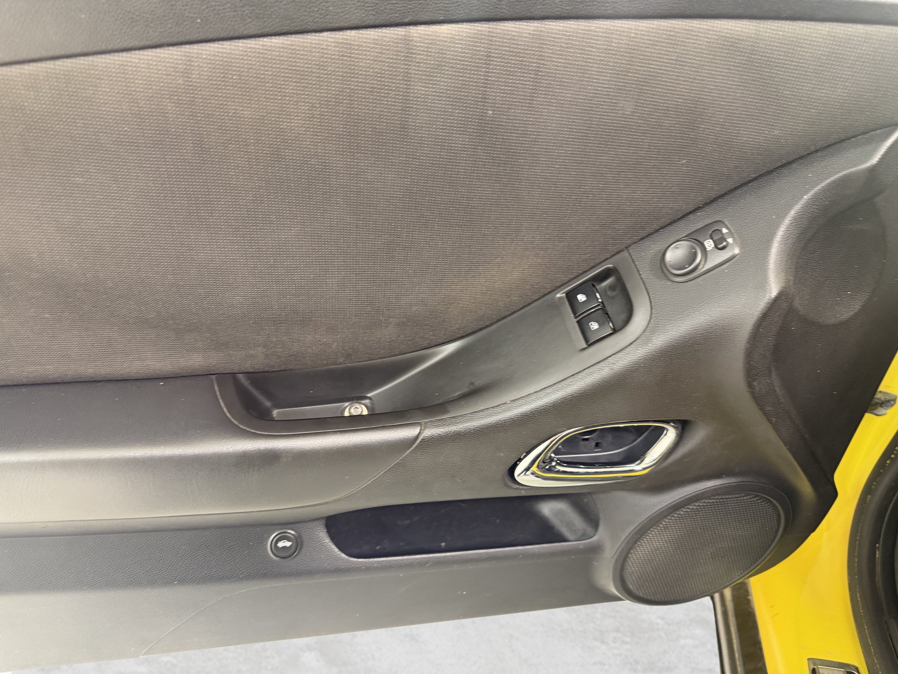 Used 2010 Chevrolet Camaro SS w/ LPO, Ground Effects Package RWD image 11