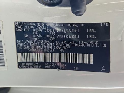 Used 2015 Toyota Sienna SE FWD image 11