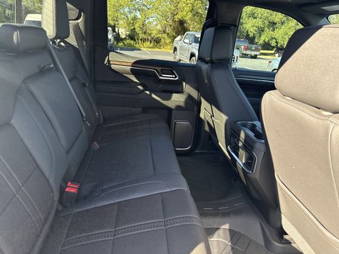 Used 2024 Chevrolet Silverado 1500 High Country image 31