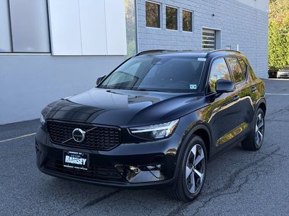 Certified 2025 Volvo XC40 B5 Plus