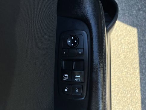 Used 2018 Dodge Challenger R/T Scat Pack image 10