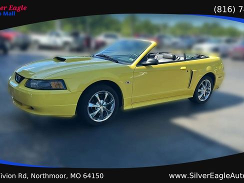 Used 2003 Ford Mustang GT RWD image 1