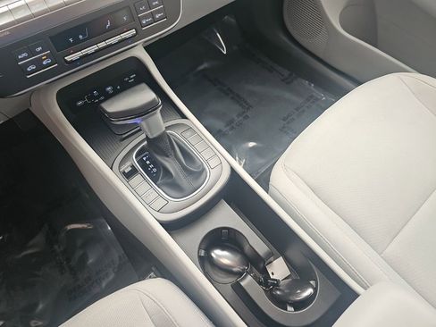 Used 2026 Hyundai Kona SEL Sport FWD image 19