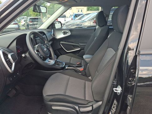Used 2020 Kia Soul LX FWD image 29