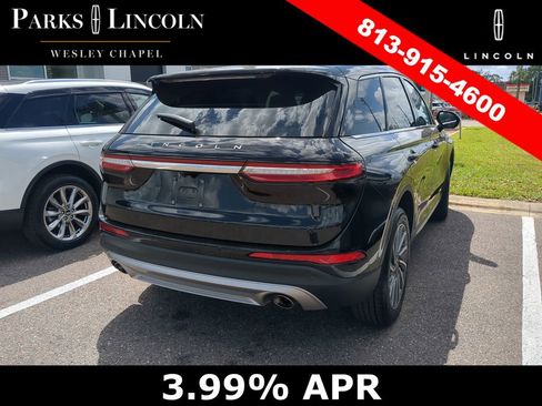 Certified 2025 Lincoln Corsair Reserve image 9