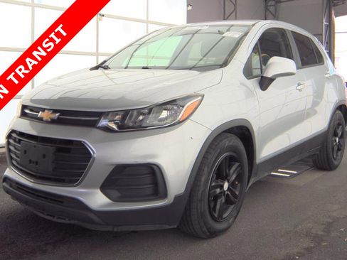 Used 2020 Chevrolet Trax LS w/ Tint and Cruise Package image 1