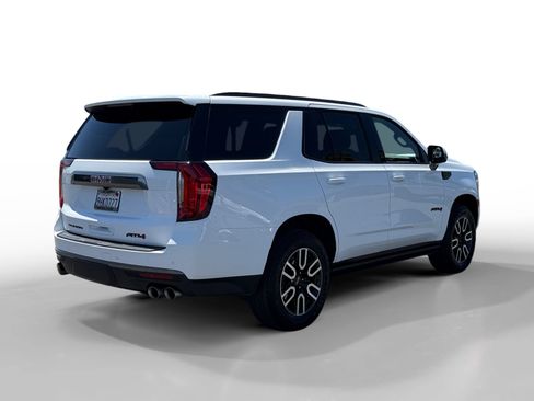 Used 2023 GMC Yukon AT4 w/ AT4 Premium Plus Package AWD/4WD image 5