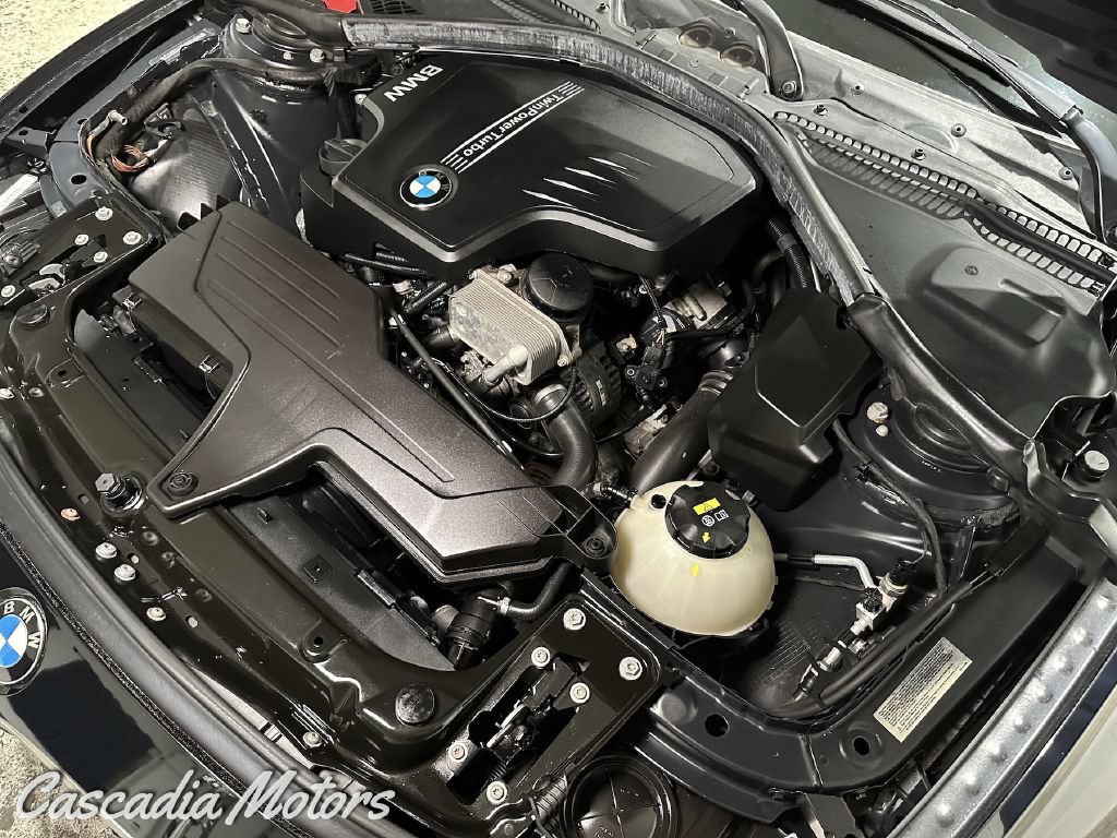 Used 2015 BMW 328i xDrive Wagon AWD/4WD image 35