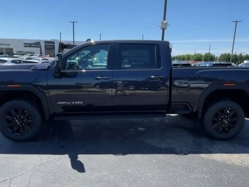 New 2026 GMC Sierra 2500 AT4 w/ AT4 Premium Plus Package AWD/4WD image 7