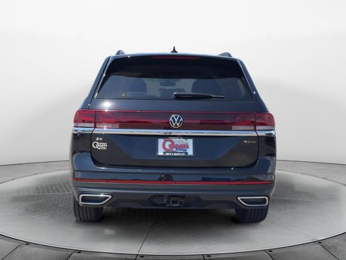 Used 2026 Volkswagen Atlas SE AWD/4WD image 8