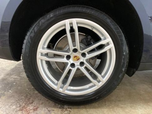 Used 2023 Porsche Macan Turbo AWD/4WD image 32