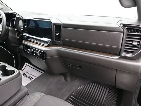 Used 2023 Chevrolet Silverado 1500 LT AWD/4WD image 34