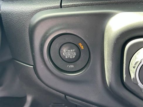 Used 2023 Jeep Wrangler Unlimited AWD/4WD image 42