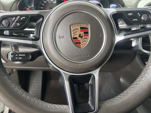 Used 2017 Porsche Cayenne Platinum Edition w/ Premium Package (PJV) image 16