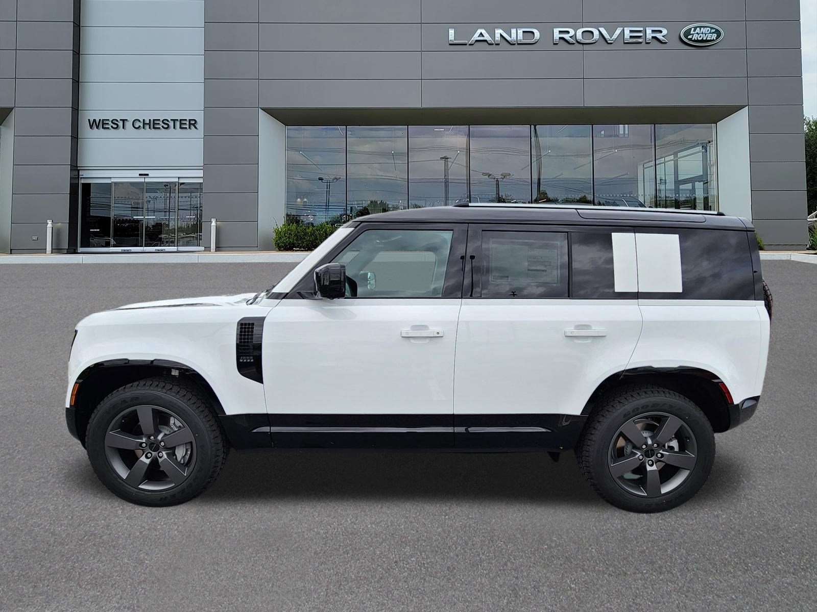 New 2026 Land Rover Defender 110 X-Dynamic SE AWD/4WD image 5