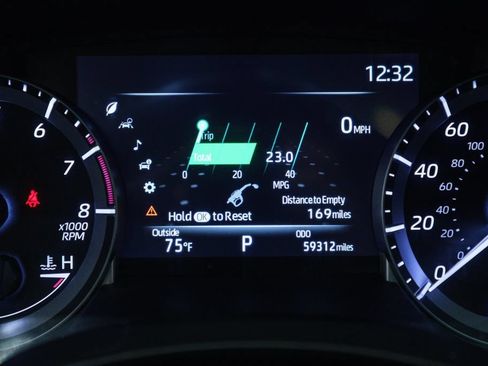 Used 2022 Toyota Highlander XSE AWD/4WD image 17