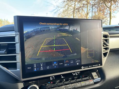 Used 2022 Toyota Tundra Limited image 24