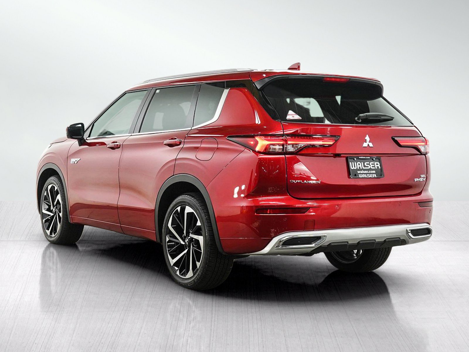 Used 2025 Mitsubishi Outlander SEL AWD/4WD image 3