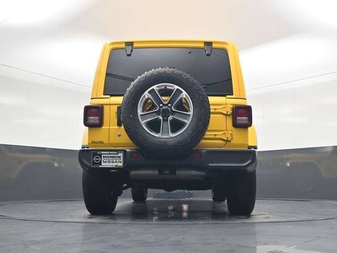Used 2020 Jeep Wrangler Unlimited Sahara w/ Cold Weather Group AWD/4WD image 18