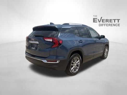 Used 2024 GMC Terrain SLT FWD image 7