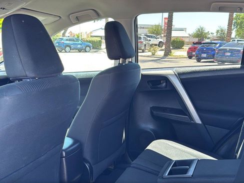 Used 2018 Toyota RAV4 LE w/ Carpet Mat Package FWD image 30