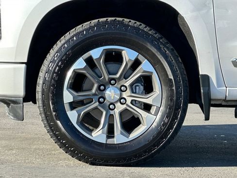 Used 2023 Chevrolet Silverado 1500 High Country w/ Technology Package image 25