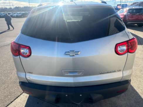 Used 2012 Chevrolet Traverse LS image 6