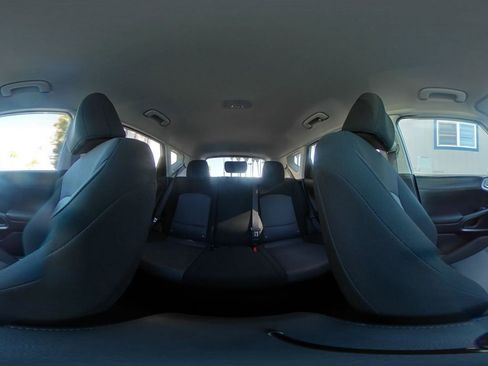 Used 2025 Kia Soul LX w/ LX Technology Package FWD image 40