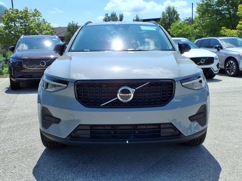 New 2026 Volvo XC40 B5 Core w/ Protection Package Premier AWD/4WD image 2