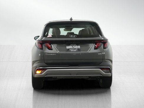 Used 2026 Hyundai Tucson SE image 4