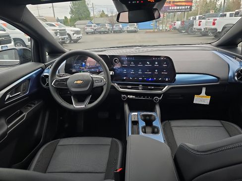 New 2026 Chevrolet Equinox EV LT AWD/4WD image 21