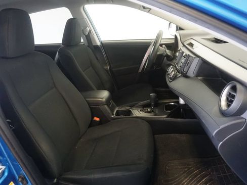 Used 2016 Toyota RAV4 LE AWD/4WD image 18