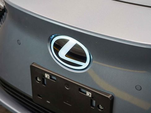 Used 2026 Lexus RZ 350e 2WD w/ Accessory Package (K3) image 8