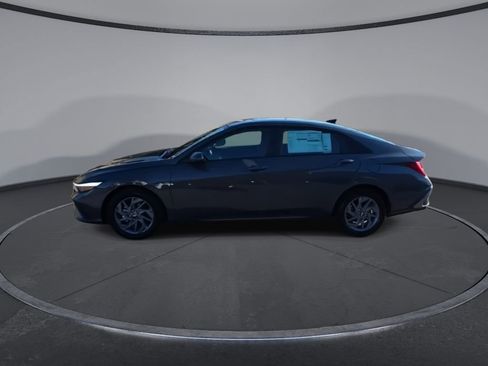New 2026 Hyundai Elantra Blue image 5