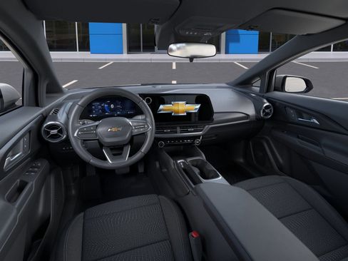 New 2026 Chevrolet Equinox EV LT image 15