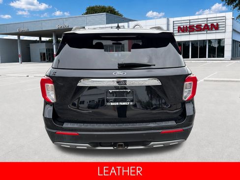 Used 2021 Ford Explorer XLT w/ Equipment Group 202A RWD image 5