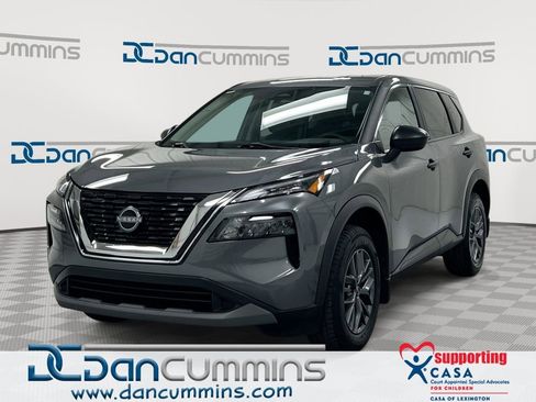 Used 2023 Nissan Rogue S image 1