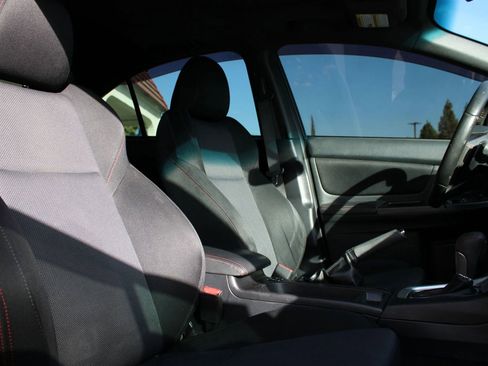 Used 2016 Subaru WRX Premium image 17