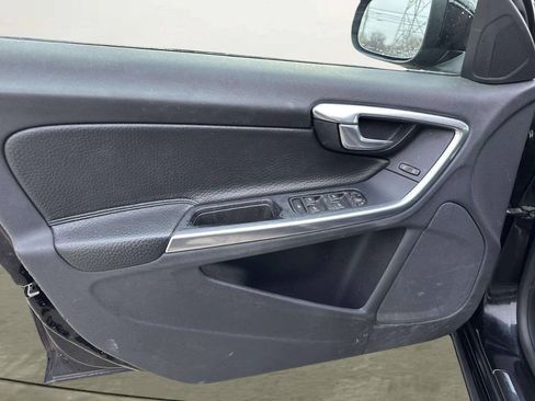 Used 2012 Volvo S60 T5 FWD image 11