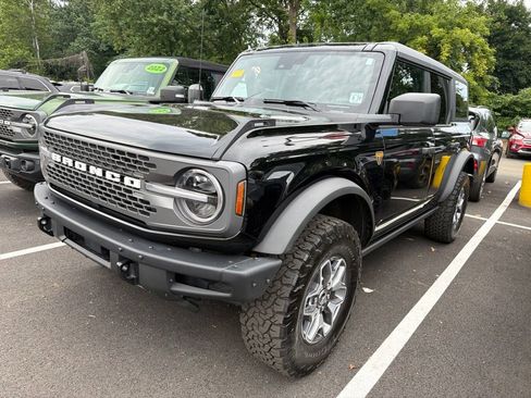 Used 2024 Ford Bronco Badlands AWD/4WD image 2