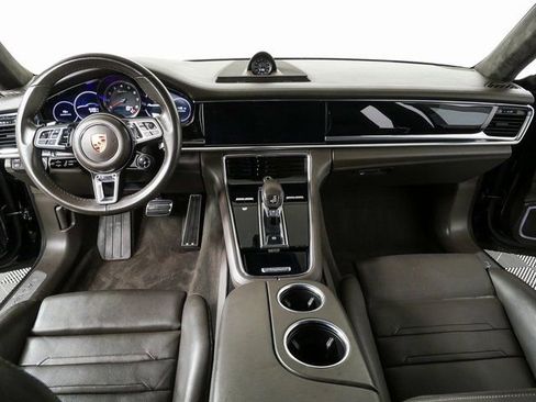 Certified 2020 Porsche Panamera Turbo w/ Sport Package AWD/4WD image 19