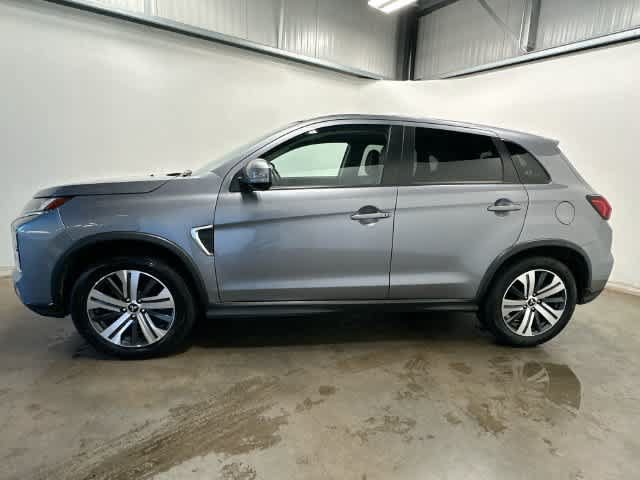 Used 2024 Mitsubishi Outlander Sport SE AWD/4WD image 2
