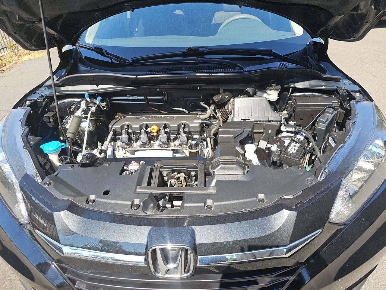 Used 2018 Honda HR-V EX image 19