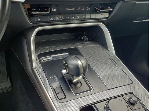 Used 2024 MAZDA CX-90 3.3 Turbo w/ Preferred Package image 18