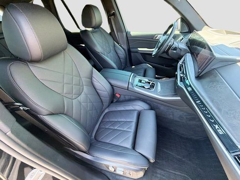 Used 2025 BMW X5 xDrive40i w/ Premium Package AWD/4WD image 29