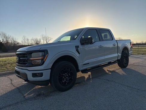 New 2026 Ford F150 XLT w/ Equipment Group 302A MID AWD/4WD image 13