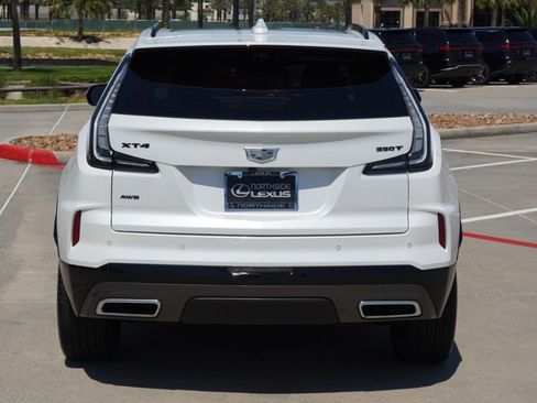 Used 2025 Cadillac XT4 Sport w/ LPO, Onyx Lite Package AWD/4WD image 7