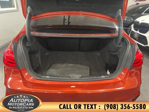 Used 2018 BMW M3 RWD image 19