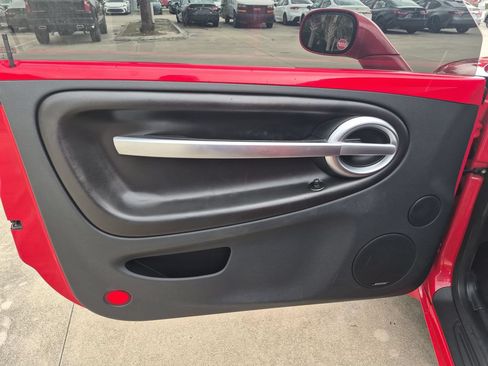 Used 2005 Chevrolet SSR w/ Preferred Equipment Group RWD image 19